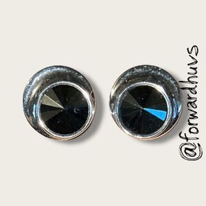 Sarah Coventry Clip-On Silver Tome Earrings with Black Glass Center – 1970s Vint